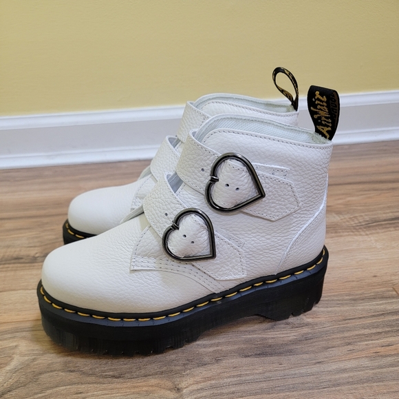 ❤️Dr. Martens, DEVON FLOWER BUCKLE LEATHER PLATFORM BOOTS,size US 7 - Picture 3 of 12